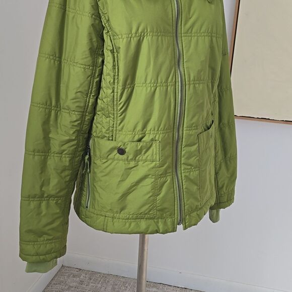 Title nine | Green Puffer Coat - Picture 4 of 11